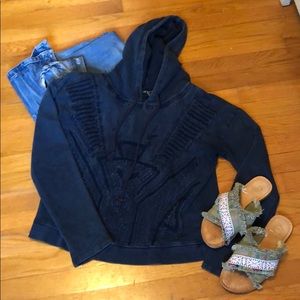 DETAILED boho sweatshirt